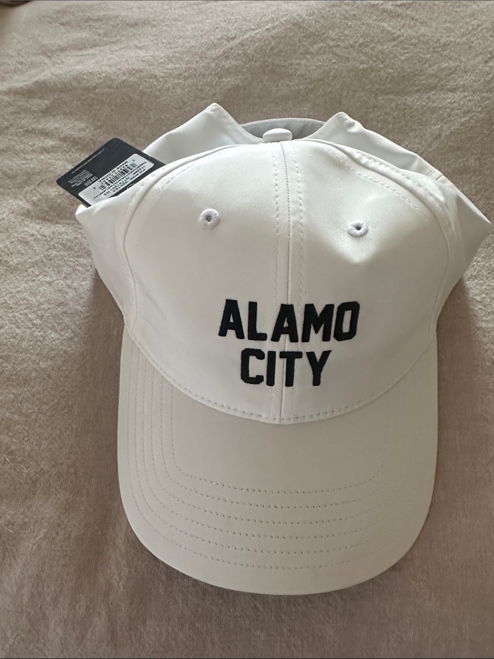 TaylorMade White Baseball Cap with Black Embroidery